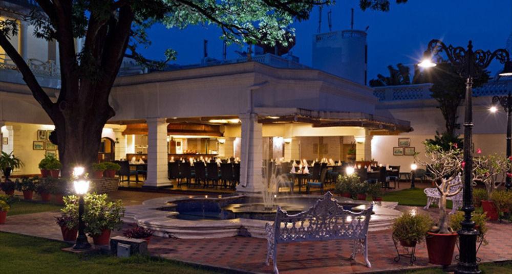 Jehan Numa Palace Hotel Bhopal Exterior foto